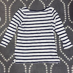 Women’s XS 3/4 length sleeve top